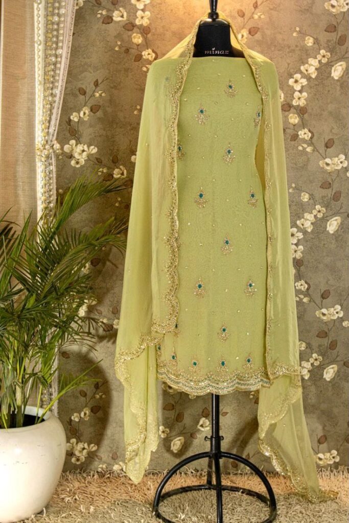 Ready-to-Wear Kurtis vs Unstitched Suits